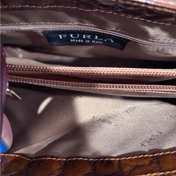 Furla Brown Leather women’s pocketbook made in Italy. 11” by 8” - Picture 6 of 6